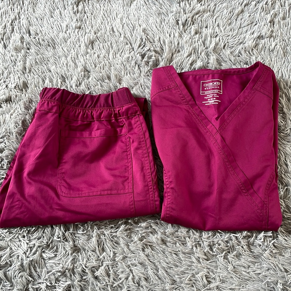 Medical scrub set
